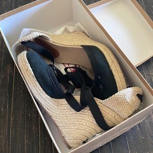 Authentic Christian Louboutins Carino Plato 120 canvas Black
